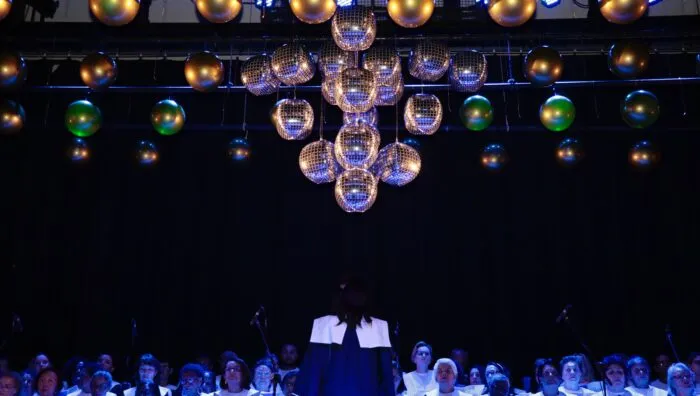 TEATRO ARMANDO DE RÉ RECEBE CANTATA DE NATAL GLORIOSO