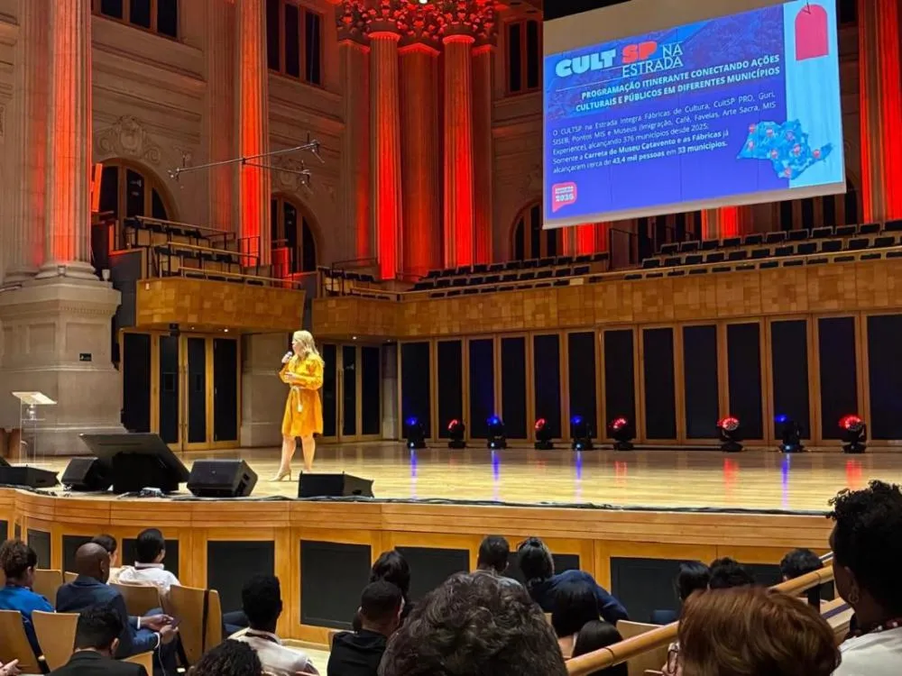 Cultura de Itaquá participa de encontro estadual com gestores municipais