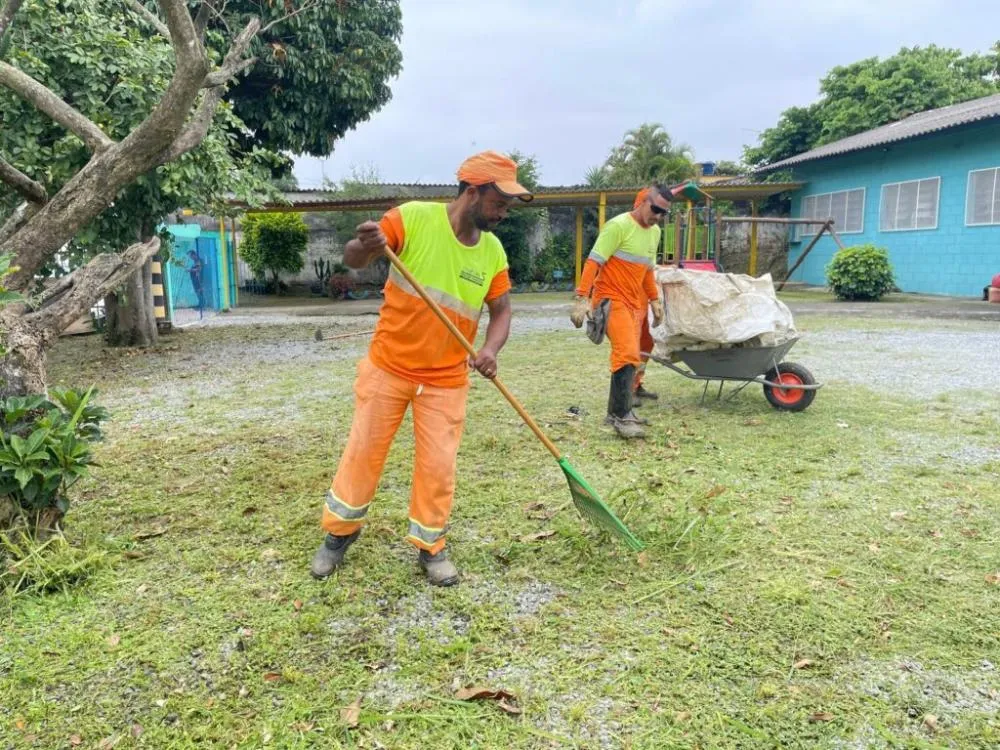 Prefeitura de Ferraz realiza cronograma de manutenção nas 66 escolas para o retorno às aulas