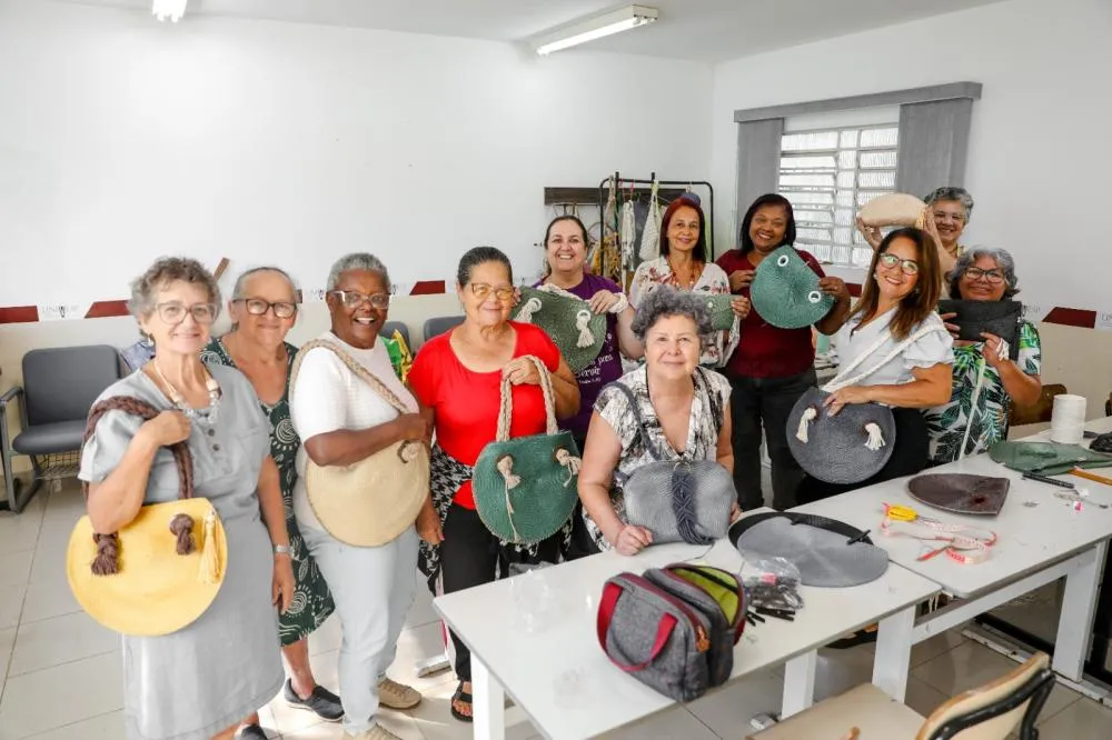 Oficina de macramê em Ferraz transforma criatividade em geração de renda
