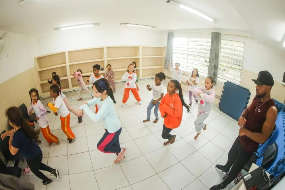 Guararema lança editais para crianças e idosos