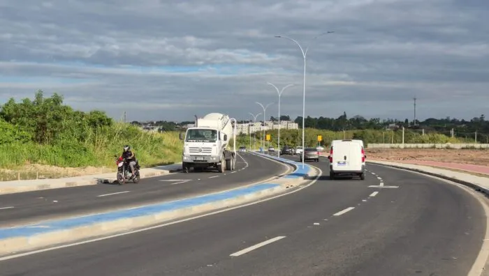 Avenida Roberto Simonsen registra 100 mil veículos nos primeiros 70 dias após ampliação