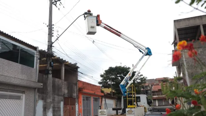 Ilumina Suzano realiza 1,4 mil atendimentos de iluminação pública em junho