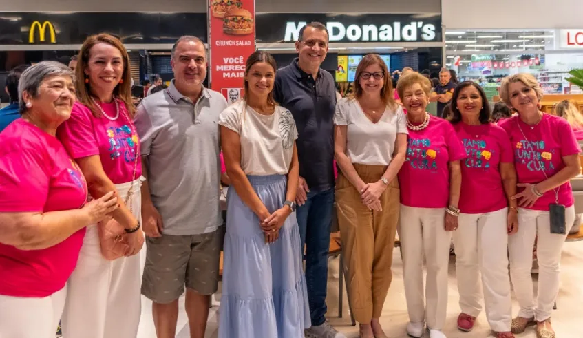 Mara Bertaiolli e Téo Cusatis participam do McDia Feliz em Mogi