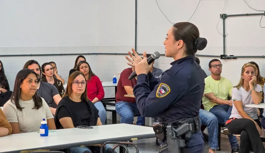  Semae e GCM de Mogi promovem palestra sobre violência contra a mulher