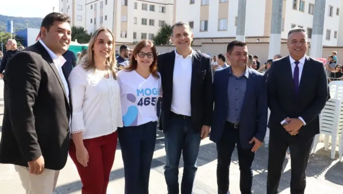 Prefeito de Suzano prestigia desfile cívico-militar em Mogi das Cruzes