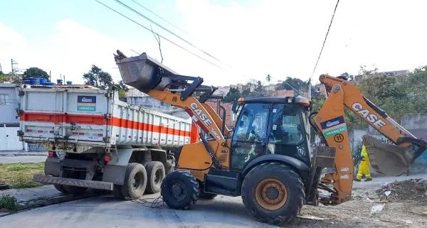 Prefeitura promove remoção de 300 toneladas de resíduos no Pimentas
