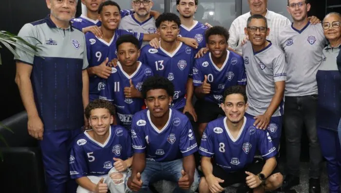 Prefeito recebe AD Suzano bicampeã da Copa Condemat+