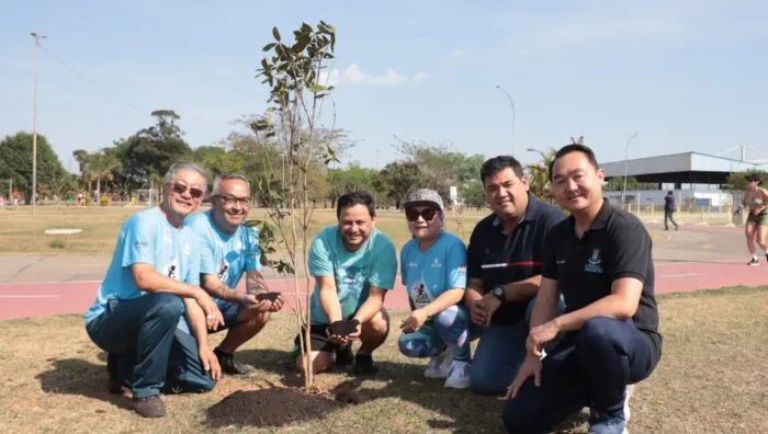 Parque Max Feffer recebe corrida e plantio de mudas em ação contra a poliomielite