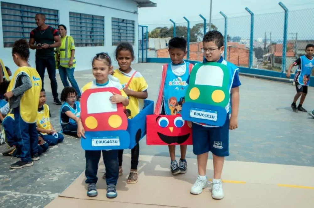 Alunos participam de ação educativa de trânsito no CEU Bambi