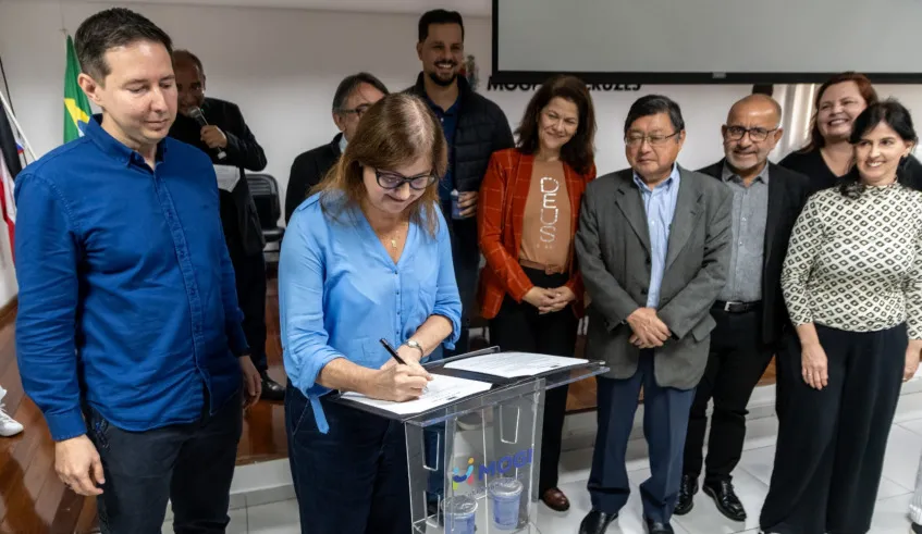 Mogi sanciona Plano da Primeira Infância e lança Monitor de Dados