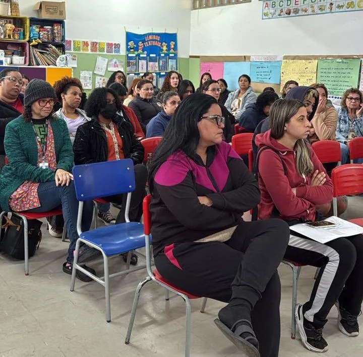 Prefeitura leva projeto Inclusão sem Barreiras a pais e professores do Jardim Fortaleza