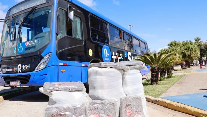 Fundo Social recebe doação de 200 cobertores da Radial Mais Transporte