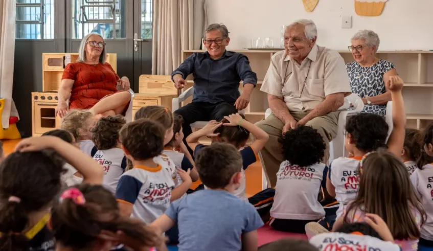 CEIM Richer Romano Neto promove encontro entre crianças e idosos em Mogi