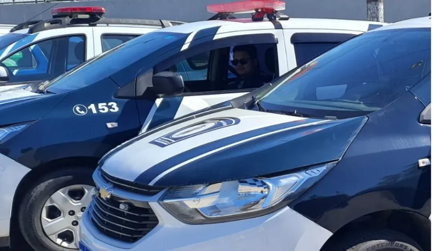 GCM de Mogi recupera moto e carro e devolve aos donos