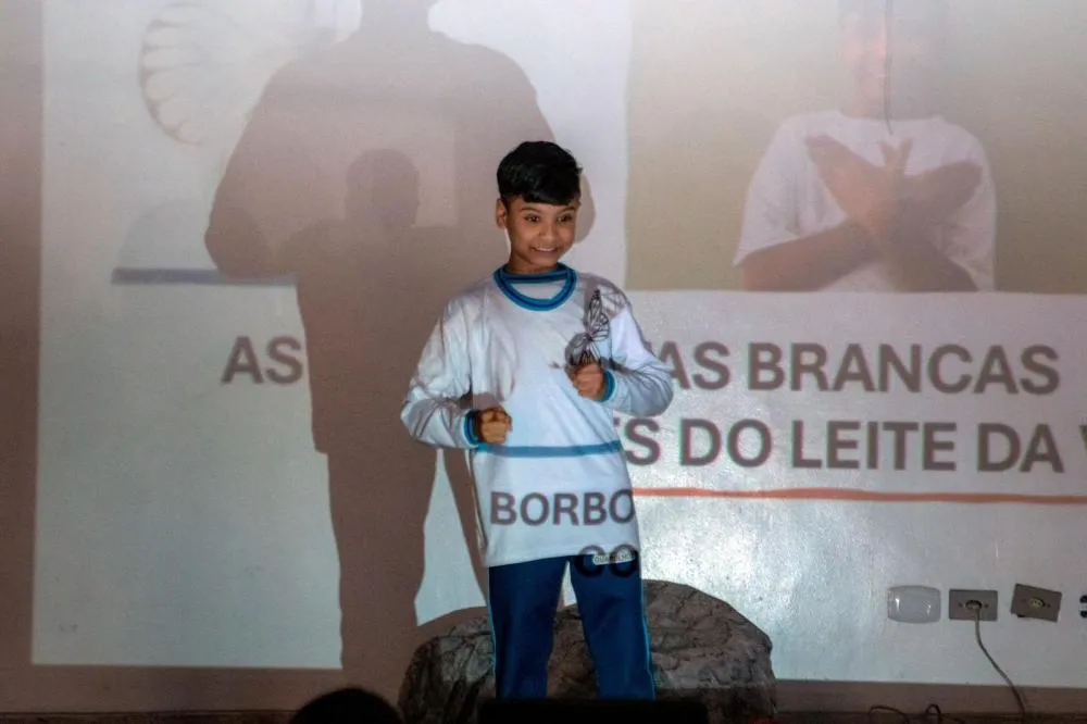 Prefeitura celebra Dia Nacional do Surdo com espetáculo sobre respeito e combate ao preconceito