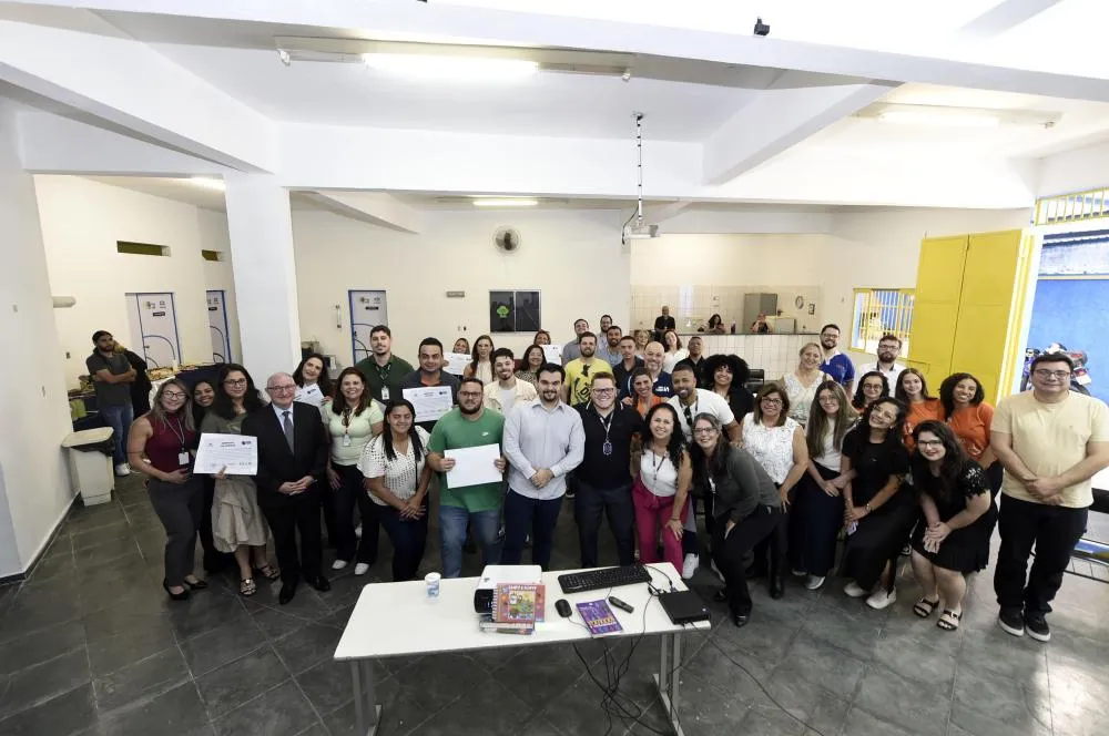 Prefeitura homenageia parceiros da Feira do Estudante e anuncia edição de 2026