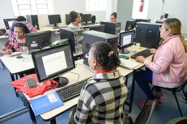 Programação semanal das Casas da Mulher inclui atividades sobre empreendedorismo e saúde da mulher