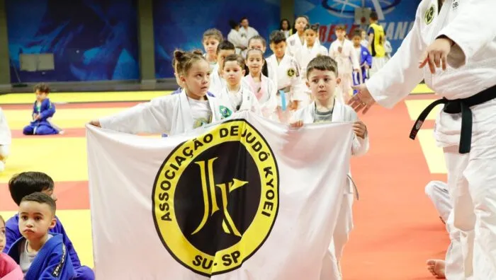 9º Festival de Judô movimenta 500 atletas em disputas na Arena Suzano