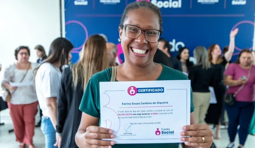 Fundo Social entrega certificados a formandos de cursos de qualificação profissional