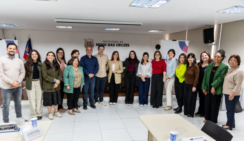 Mogi apresenta ações para a primeira infância à Fundação Van Leer