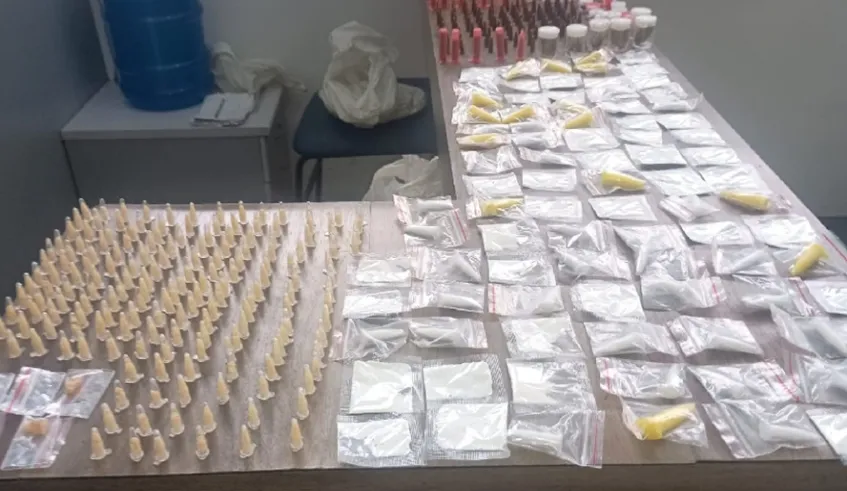 GCM apreende quase 700 embalagens de drogas e prende um homem no Oropó