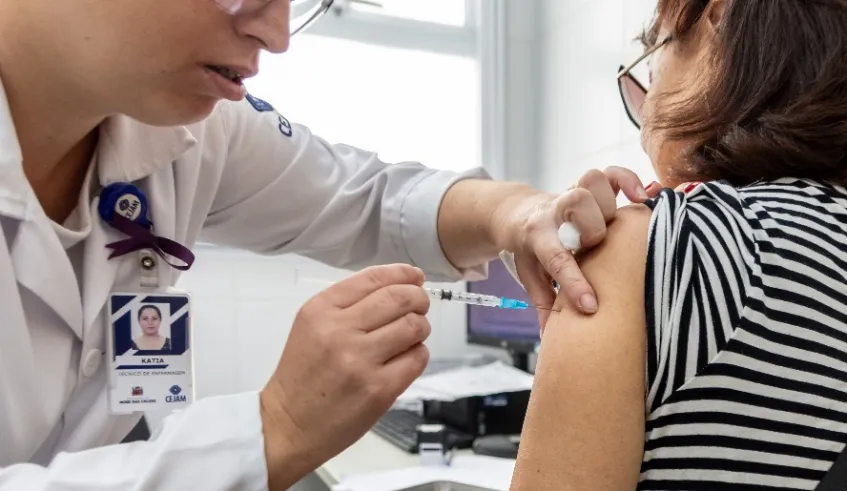 Campanha de Multivacinação atualiza cadernetas de imunização de crianças, adolescentes e jovens