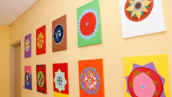 Assistência promove mostra de trabalhos artísticos de jovens atendidos pelo Creas