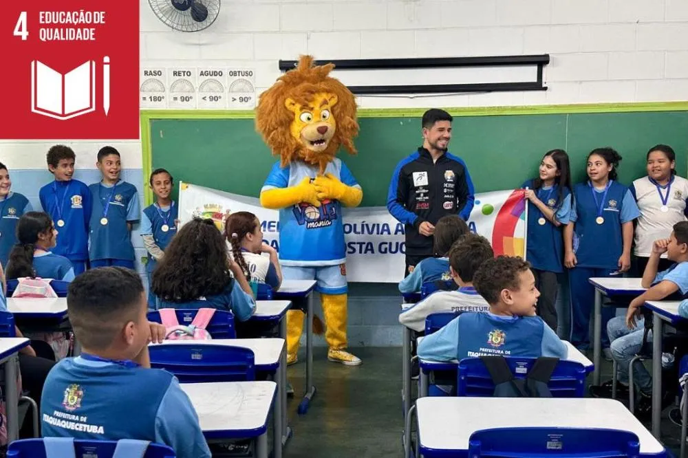 Mascote Léo anima escolas de Itaquá e motiva alunos para o Saeb e Saresp