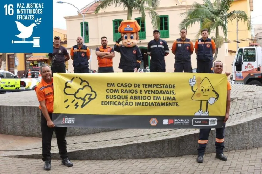 Defesa Civil de Itaquá realiza ação para marcar o Dia Internacional da Redução do Risco de Desastres