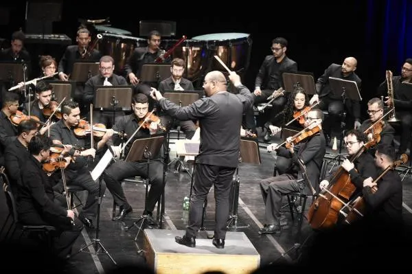 Orquestra Gru Sinfônica apresenta “Cartoon In Concert” no Adamastor neste domingo