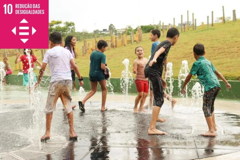 Assistência Social de Itaquá leva 215 crianças para dia de lazer no Mundo das Crianças, em Jundiaí