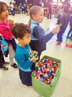 Crianças aprendem sobre sustentabilidade em jogos da Semana Lixo Zero