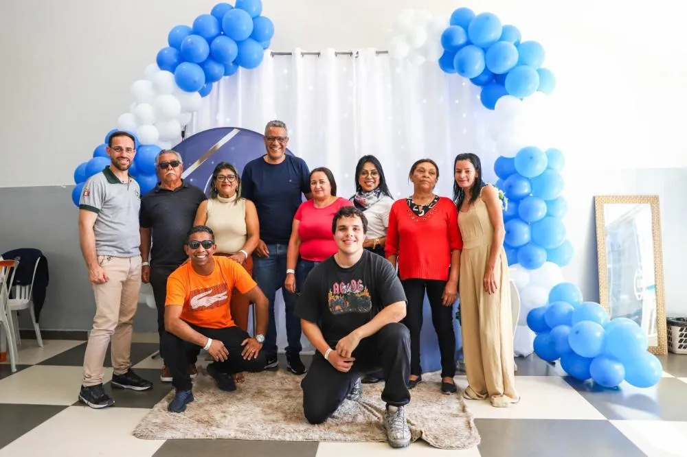 Baile do Idoso anima Ferraz com música e integração