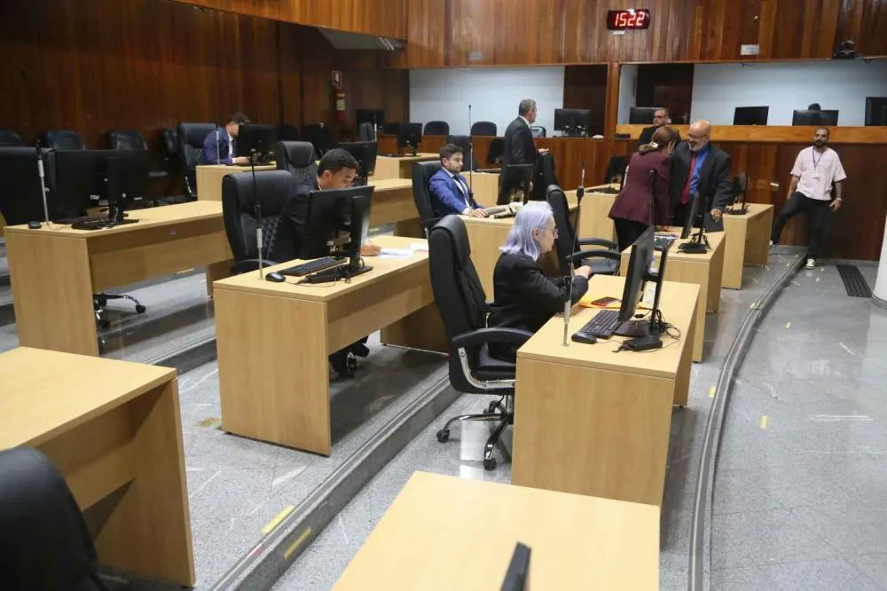 Mogi das Cruzes aprova lei que proíbe cigarro eletrônico em parques municipais