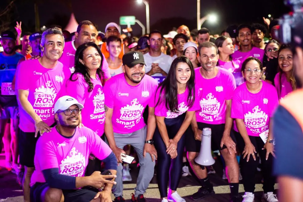 Arujá reúne mais de 2,4 mil atletas na corrida Outubro Rosa Night Run