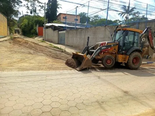 Prefeitura promove ações de zeladoria no Água Azul e no Bonsucesso