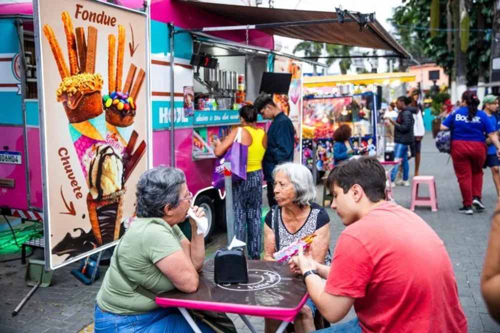 Feira Gastronômica realiza nesta sexta-feira Black Food com até 30% de desconto